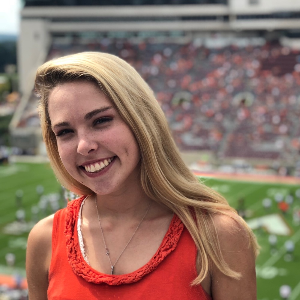 Meet your Posher, Caroline